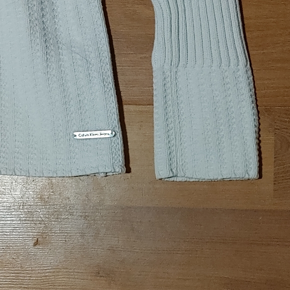 Calvin Klein Jeans knit cardigan. - Picture 4 of 6